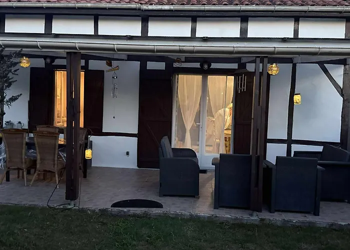 Maison Landaise Chaleureuse بيت للعطل